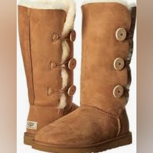 UGG Bailey Button Triplett boots